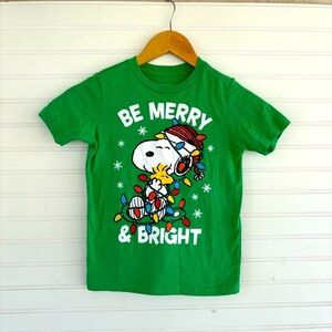 Snoopy Christmas Tshirt size XS 4/5